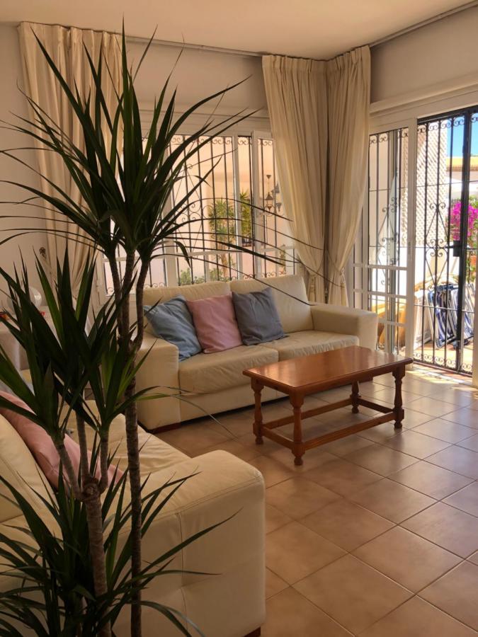 ماربيا Charming 2 Bed Apartment Next To Cabopino Beach, Spain المظهر الخارجي الصورة